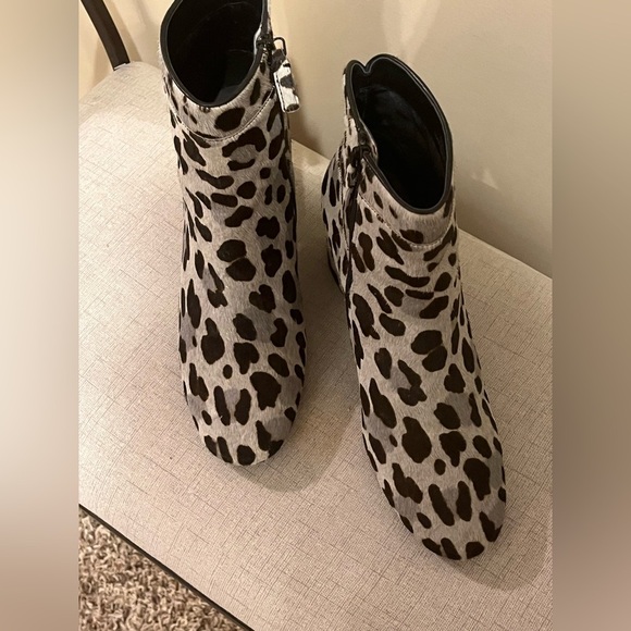 Cole Haan Arden Grand Bootie Mercer Ocelot, size 9 - Picture 2 of 8